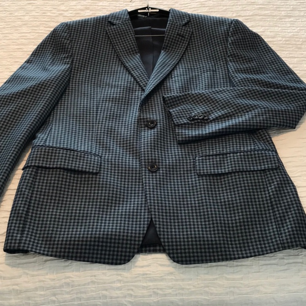 Men’s Michael Kors Sport Coat Size 40R Navy/Gray Check Worn less than 8 times